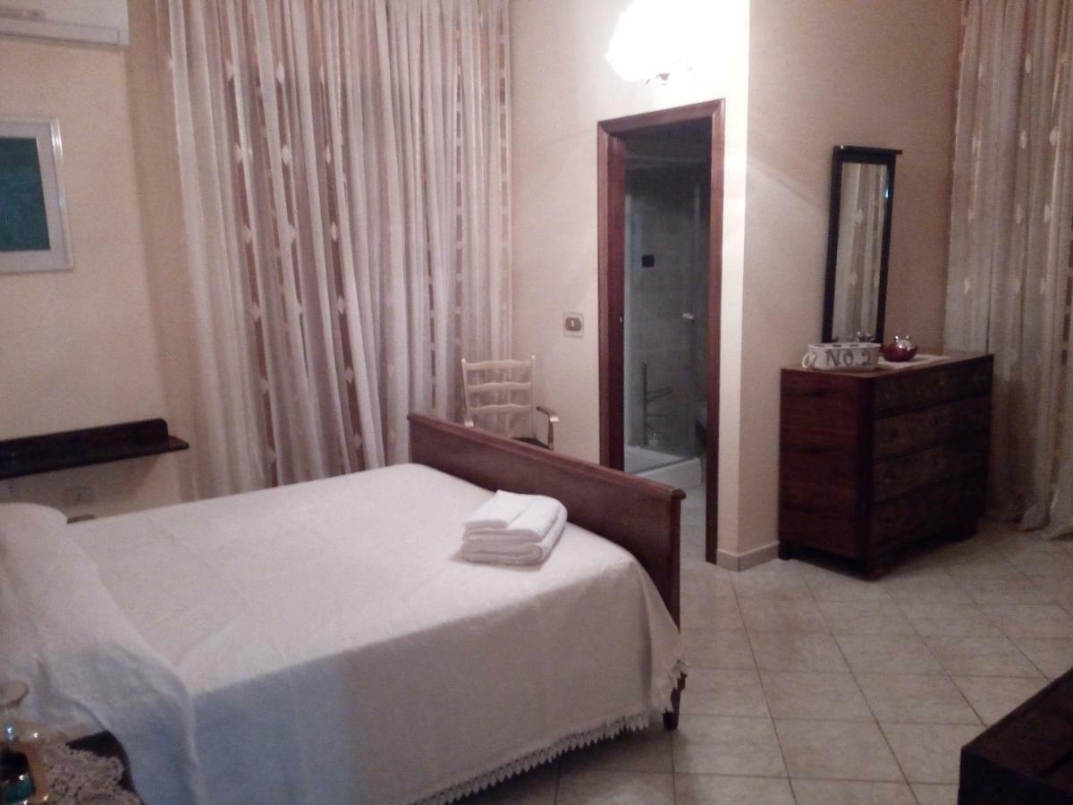 Bed and Breakfast Il Tuo Letto Sullo Stretto Reggio Calabria Exterior foto